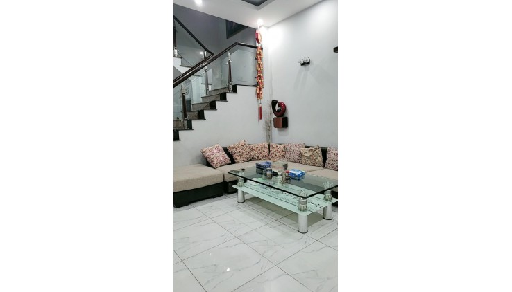 **Bán nhà MT đường Sơn Hưng Tân Bình, phường 12 Tân Bình; 4x13. 2 lầu