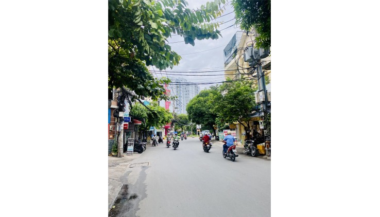 **Bán nhà mặt tiền Tân Bình, khu chung cư Bàu Cát, phường 10, (5,5*14)