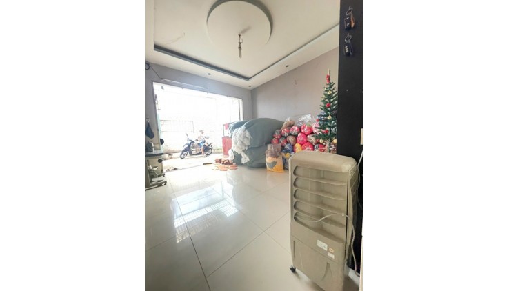 Bán nhà Mặt tiền Vườn Lài, 4 x 16m, 5,8 tỷ, Chỉ 90 Tr/m², Shr