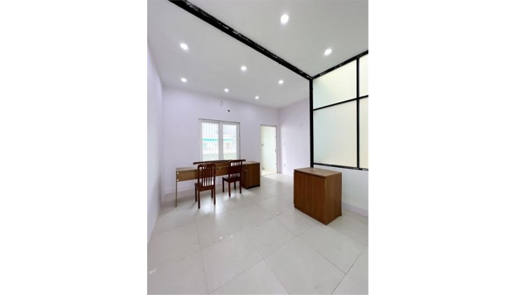 **Bán nhà phường 14 Tân Bình** hxh Ba Vân, khu Bàu Cát; 4x10; 4 tầng