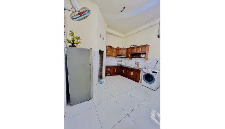 Bán nhà Hẻm xe hơi Tân Sơn Nhì, Quận Tân Phú. 4 x 12.5m, 4.2 tỷ.