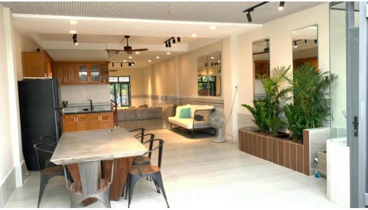 Nhà 4 tầng khu Compound riêng, view sông, công viên, sau lưng hồ nước cực Chill, full NT, chỉ 7tỷ95