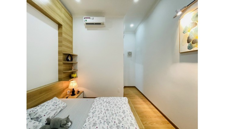 Bán nhà về quê, giá 6.8 tỷ còn tl, đường NGUYỄN THƯỢNG HIỀN, 3 lầu