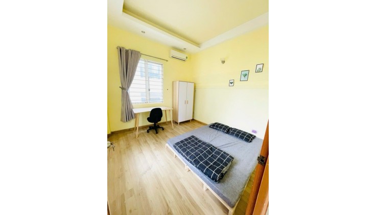 Bán Căn Hộ Dịch Vụ HUỲNH VĂN BÁNH -  hxh - 7 phòng ngủ cho thuê khoán.