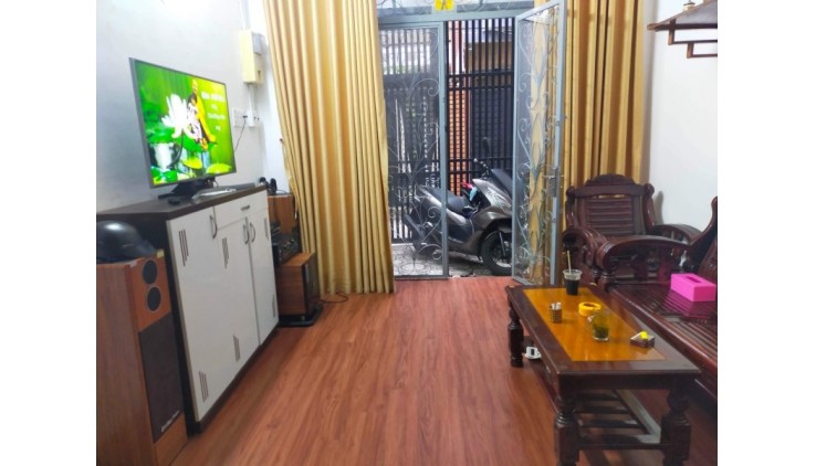 Nhỉnh 6 tỷ bán nhà DUY TÂN PHÚ NHUẬN - 45m2 - 3 phòng ngủ có sân thượng.