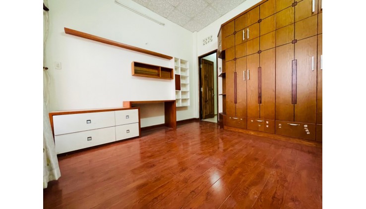 Nhà TÔ HIẾN THÀNH, 65M2, sổ A4, xây căn hộ, giá 6.8 tỷ
