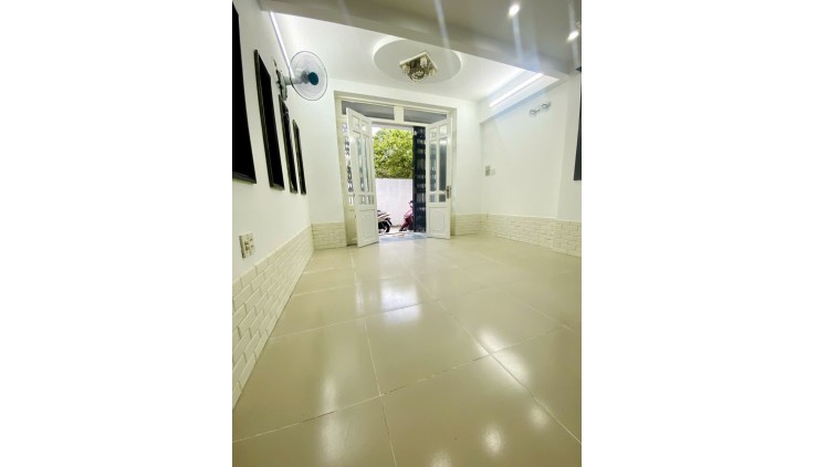 BÁN NHÀ ĐẸP 4 TẦNG_6PN_ GẦN ĐH VĂN HIẾN_ HXH_SHR_ 5TY9 CÒN TL