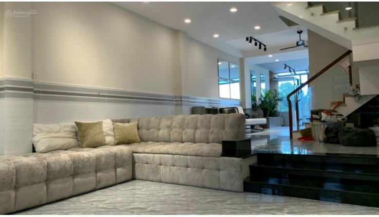 Nhà 4 tầng khu Compound riêng, view sông, công viên, sau lưng hồ nước cực Chill, full NT, chỉ 7tỷ95