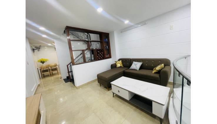 Nhà 6 phòng ngủ Hẻm ô tô NƠ TRANG LONG - BÌNH THẠNH -  5 tầng.