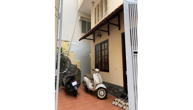 Nhà HUỲNH VĂN BÁNH -  5m x 14m - 4 tầng - hẻm ô tô sổ A4 hoàn công đủ