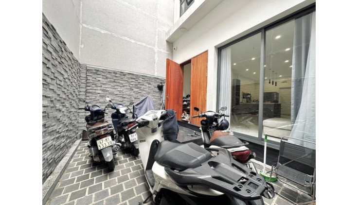 Bán nhà hẻm ô tô TRƯỜNG SA - PHÚ NHUẬN - 92m2 - 3 tầng BTCT.
