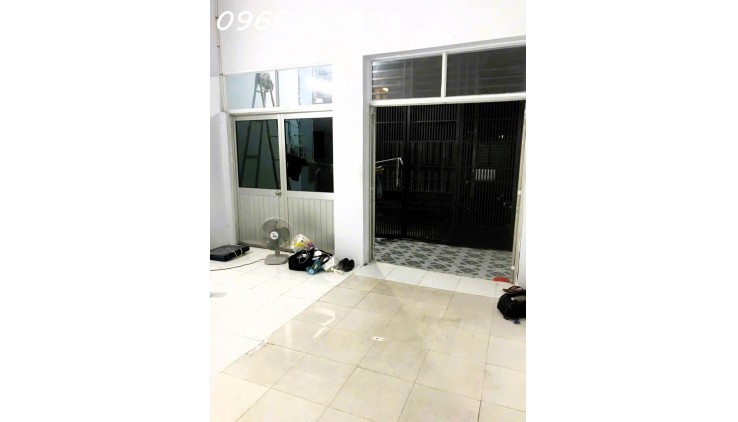 Cho thuê nhà 2pn mặt tiền đường 6 - Linh Xuân