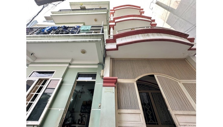 Bán 2 căn nhà NƠ TRANG LONG -  8m x 15m - 4 tầng - 100m2.