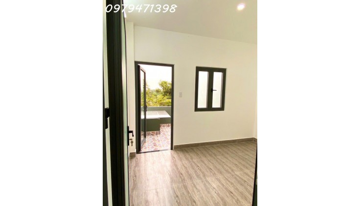 Bán nhà 1 trệt 2 lầu có 4PN 4WC 1PK + Sân phơi đường Lò Lu, Phường Trường Thạnh. Hẻm xe hơi