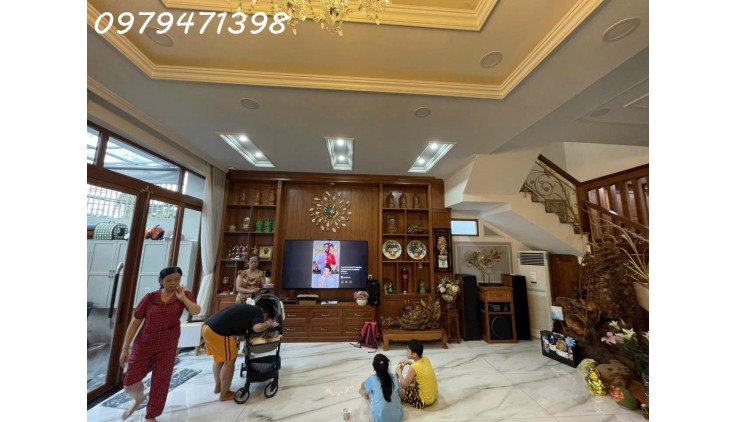 Bán khách sạn mặt tiền đường số Võ Văn Ngân , Thủ Đức