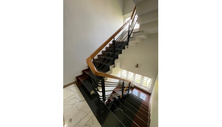 Mặt tiền kinh doanh An Dương Vương 5x41 chỉ 27 tỷ 5