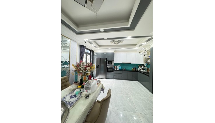NGANG 6.5M BỀ THẾ - NHÀ GÓC 2 MẶT TIỀN - HẺM XE TẢI THÔNG - NỘI THẤT SỊN SÒ - CHỈ NHỈNH 7TỶ