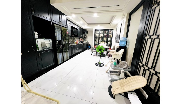 Bán nhà HXH Nguyễn Trãi, P7, Q5, 58m2, 3 tầng, nội thất xịn, ở ngay