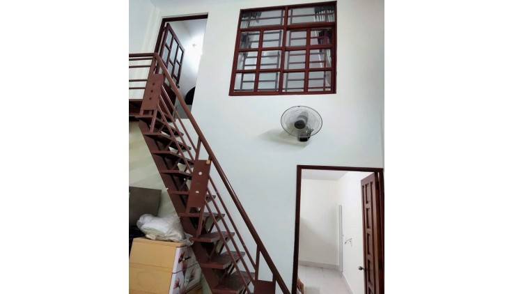 Bán nhà HXH Phạm Văn Hai, P5, Tân Bình, 59m2, 2 tầng, chỉ 6.x tỷ