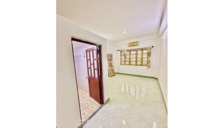 Bán nhà HXH Trường Sơn, P2, Tân Bình, 65m2, 5 tầng. 11 phòng cho thuê
