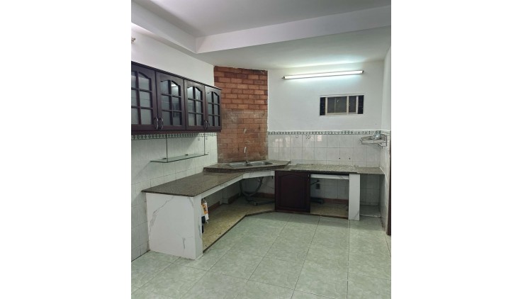 Bán nhà HXH tránh Lê Thúc Hoạch, Phú Thọ Hoà, Tân Phú, 88m2, 2 tầng, giá rẻ