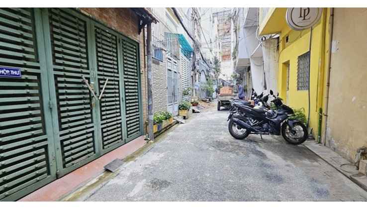 Bán nhà HXH Trường Sơn, P2, Tân Bình, 65m2, 5 tầng. 11 phòng cho thuê