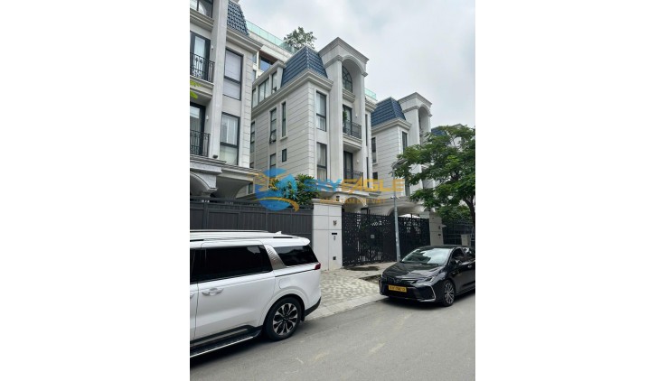 BÁN GẤP BIỆT THỰ, DIỆN TÍCH 196m² GIÁ 80 TỶ - HOTLINE: 0984.388.599