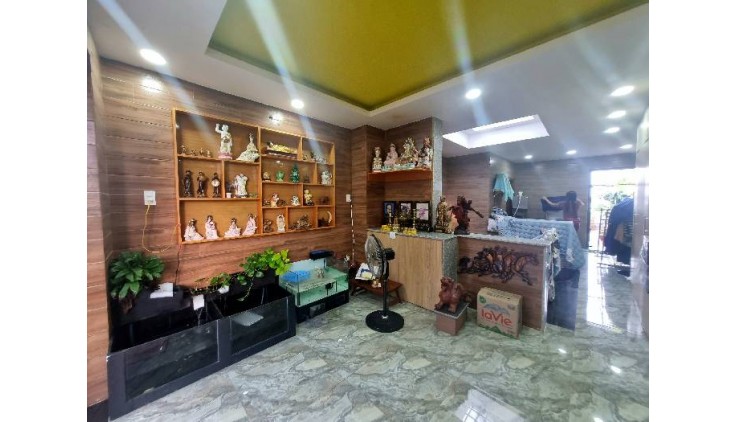 Mặt tiền Phú Lợi 4.5x27, gần chợ, đẹp lung linh chỉ 9 tỷ 9