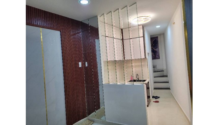 [P9Q8] CHỈ 2,8 TỶ,HẺM ĐƯỜNG HƯNG PHÚ, NHÀ 2 TẦNG ĐẸP Ở NGAY-NGANG 4.3M DÀI 8.7M.