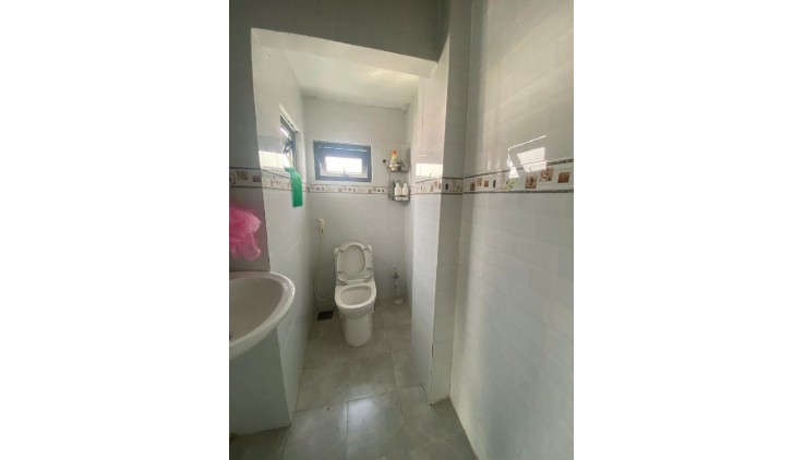 Mặt tiền Lê Văn Lương, Nhà 2 Tầng, Ngang 5.2M, trung tâm Quận 7,  42.5M2, Chỉ 9tỷ