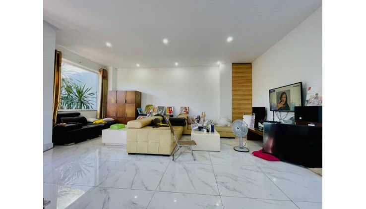 BÁN BIỆT THỰ GÓC 2 MẶT TIỀN KDC PHÚ XUÂN, HUYỆN NHÀ BÈ. DT: 229 M2 ( 11 X 22M )