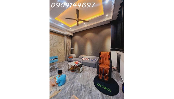 Nhà 4 tầng đường HIỆP THÀNH 43, phường HT, Q12, dt 63m2 (7mx9m) Hẻm 8m. Giá 6,45Tỷ