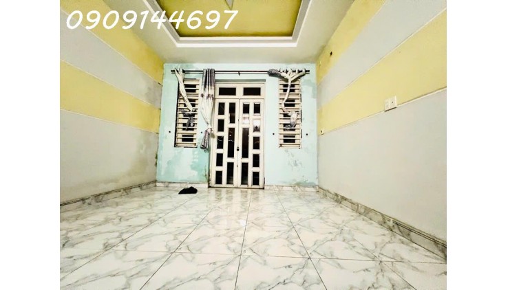 Bán Nhà 4 tầng đường HUỲNH THỊ HAI, phường TCH, Q12, dt 55m2 (4mx15m) Hẻm Ôtô thông Giá 4,8Tỷ