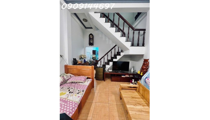 Nhà 2 tầng Đường HIỆP THÀNH 45, phường HT, Q12, dt 55m2 (4mx14m). Hẻm ôtô Giá 4,8Tỷ.
