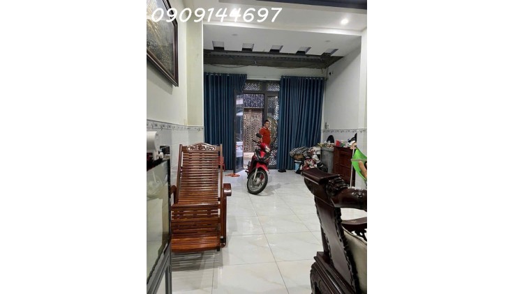 Nhà 2 tầng Mặt tiền đường HIỆP THÀNH 05, phường HT, Q12, dt 55,4m2 (4mx16,7m) Giá 4,75Tỷ