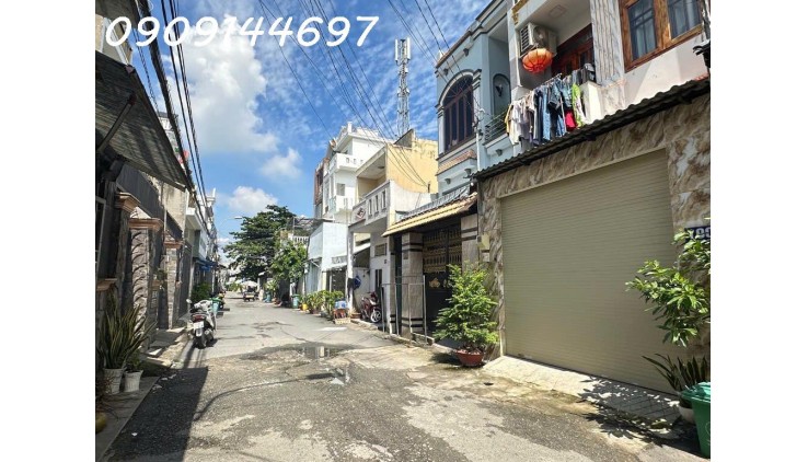 Nhà 2 tầng Mặt tiền đường HIỆP THÀNH 05, phường HT, Q12, dt 55,4m2 (4mx16,7m) Giá 4,75Tỷ