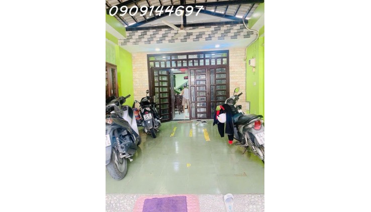 Nhà 3 tầng MT đường ĐHT06, phường THT, Q12, dt 122m2 (5,1mx24m) Đường 10m. Giá 7,3Tỷ