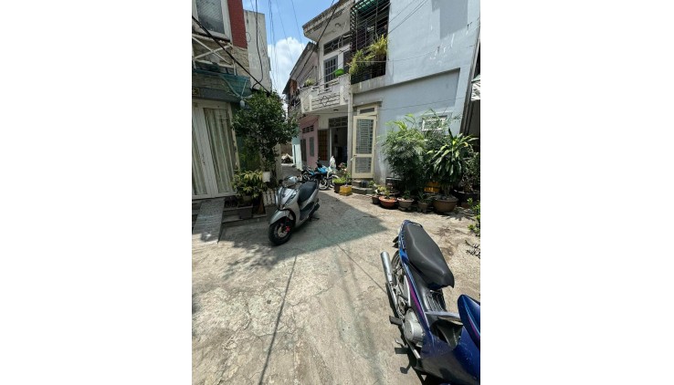 4.75 tỷ- Hoàng Hoa Thám - Gần Chợ Bà chiểu Bình Thạnh - 43m2 - hẻm trước nhà rộng 5m
