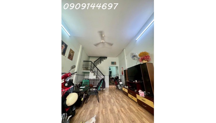 Nhà 2 tầng 1/ đường NGUYỄN ẢNH THỦ, phường HT. Q12, dt 56m2 (4mx14m) Hẻm 8m. Giá 4,5Tỷ