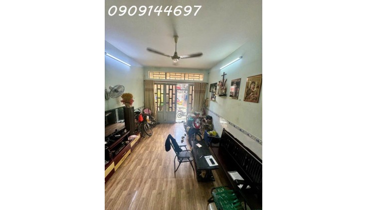 Nhà 2 tầng 1/ đường NGUYỄN ẢNH THỦ, phường HT. Q12, dt 56m2 (4mx14m) Hẻm 8m. Giá 4,5Tỷ