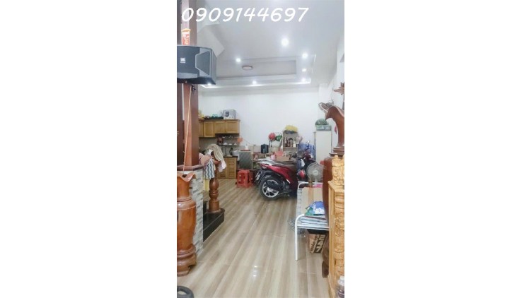 Bán Nhà 2 tầng đường ĐÔNG HƯNG THUẬN 18, phường ĐHT, Q12, dt 68m2 (4mx17m) Giá 4,1Tỷ