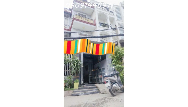 Bán Nhà 4 tầng đường Hiệp Thành 10, phường Hiệp Thành, Q12, dt 70m2 (5mx14m) Hẻm 8m thông Giá 5,2Tỷ