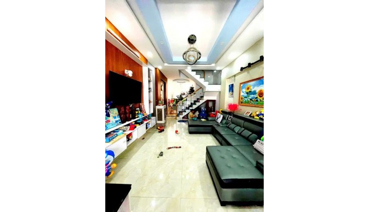 Nhà 3 tầng Nguyễn Thượng Hiền Phú Nhuận, 30m2, thu nhập 12tr/tháng, nhỉnh 4 tỷ