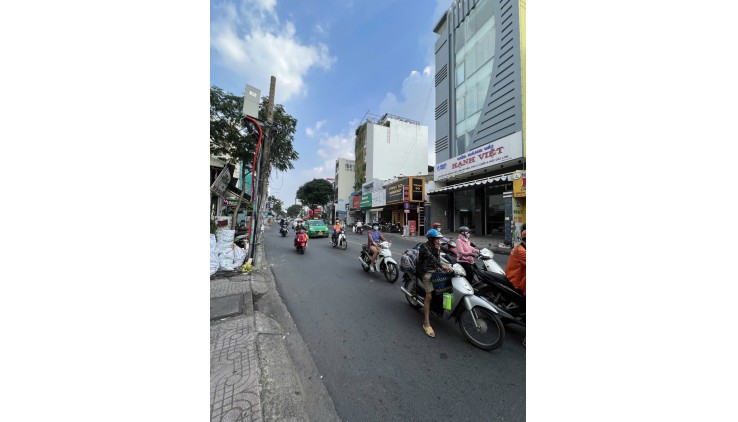 Nhỉnh 5 tỷ có nhà Mặt tiền Tân Sơn Nhì - gần Trương Vĩnh Ký, 4.2x5m, 3 T, ko lộ giới.