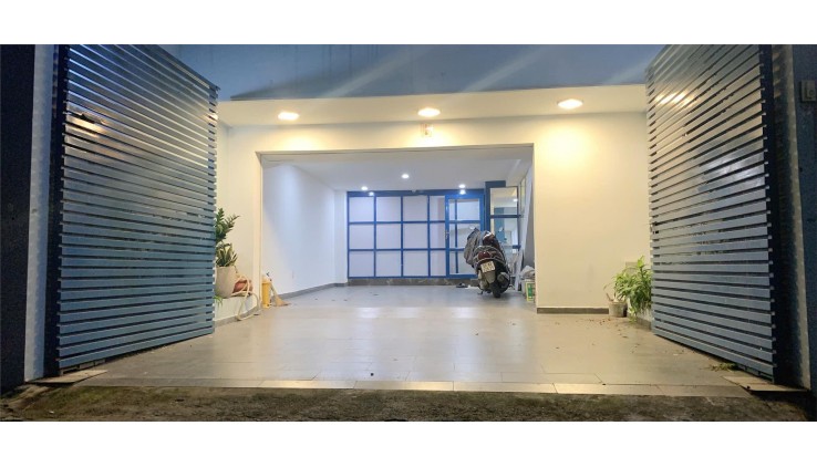 Tặng hồ bơi trong Biệt Thự mini 3 tầng Đường Số 9 P16 Gò Vấp, 146m2, chỉ 22 tỷ,