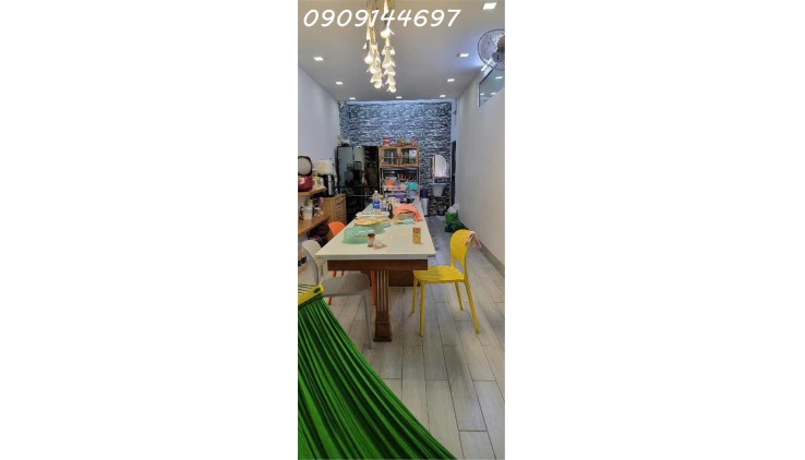 Bán gấp Nhà 3 tầng MT đường Bạch Dương (chợ Hiệp Thành), phường HT, Q12, dt 97,5m2 (6,5mx15m) Giá 7,8Tỷ