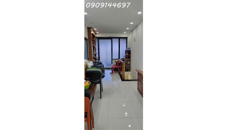 Bán gấp Nhà 3 tầng MT đường Bạch Dương (chợ Hiệp Thành), phường HT, Q12, dt 97,5m2 (6,5mx15m) Giá 7,8Tỷ