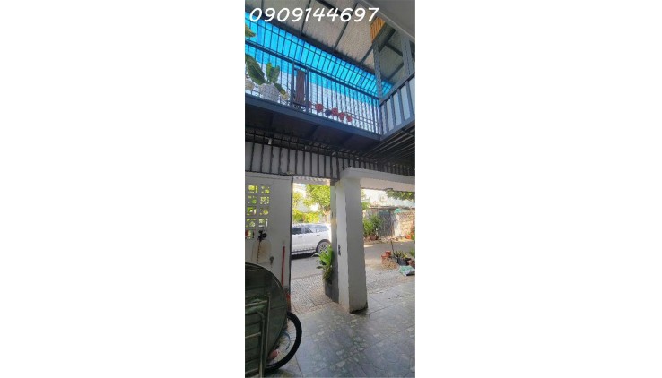 Bán gấp Nhà 3 tầng MT đường Bạch Dương (chợ Hiệp Thành), phường HT, Q12, dt 97,5m2 (6,5mx15m) Giá 7,8Tỷ