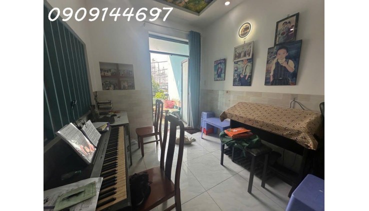 Nhà 3 tầng đường Nguyễn Thị Đặng, phường TTH, Q12 dt 58,2m2 (4mx14,5m). Giá 4,85Tỷ