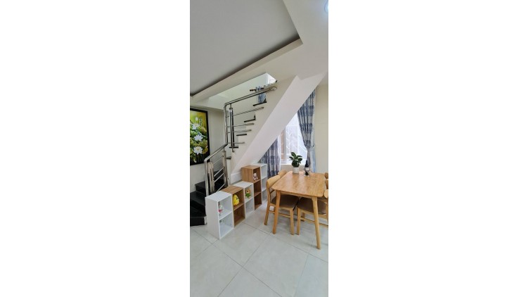 GIA BAO ĐẦU TƯ 
BÁN NHÀ Nguyễn Ảnh Thủ DT: 5 x 29 giá 5.9 tỷ Hiệp Thành Quận 12. LH 0326507188